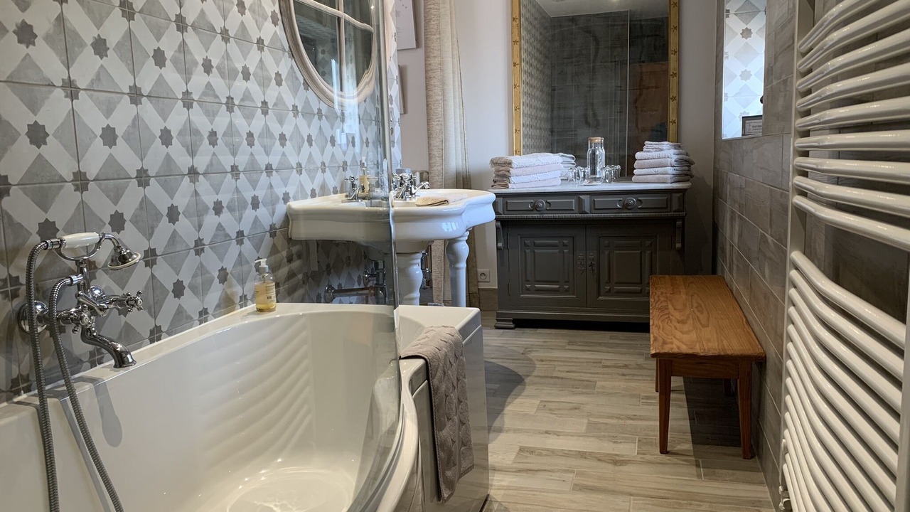 Photo of Bathroom in Chauray
