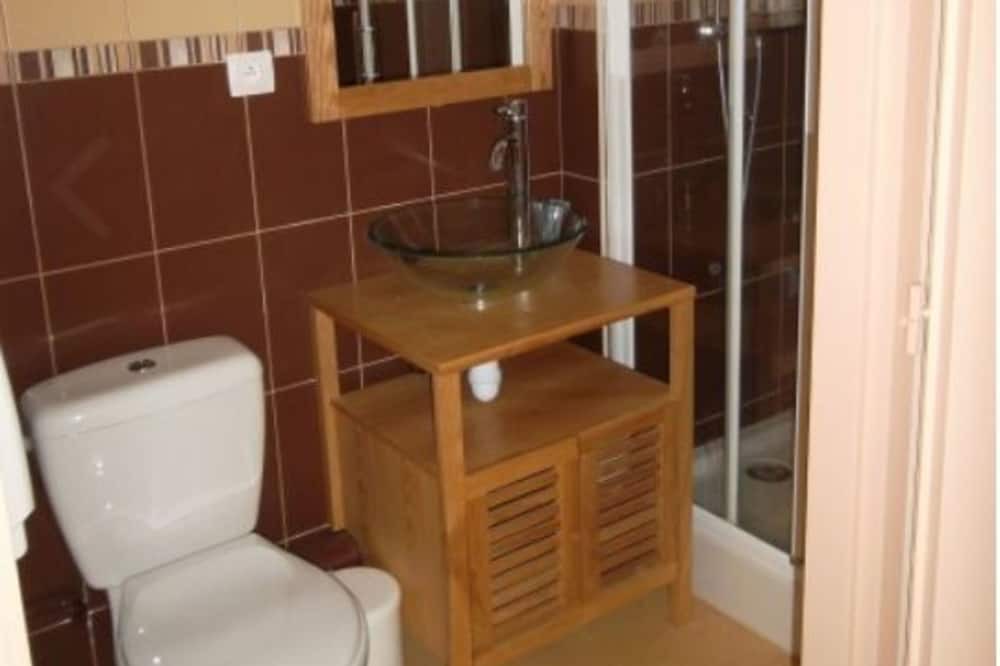 Photo of Bathroom in Arzacq-Arraziguet