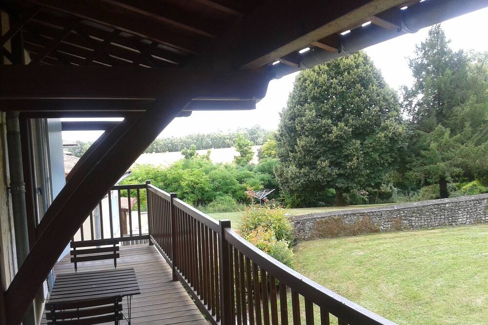 Photo of Patio Balcony in Montboyer