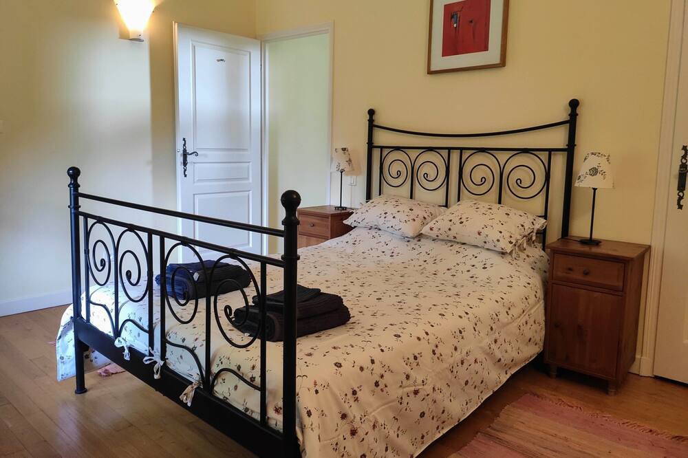 Photo of Bedroom in Montboyer