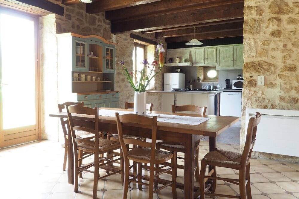 Photo of Kitchen in Coteaux Perigourdins