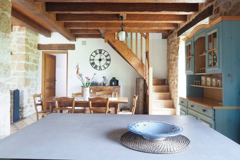 Photo of Kitchen in Coteaux Perigourdins