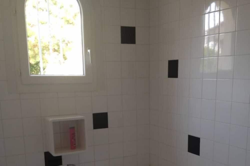 Photo of Bathroom in LHoumeau