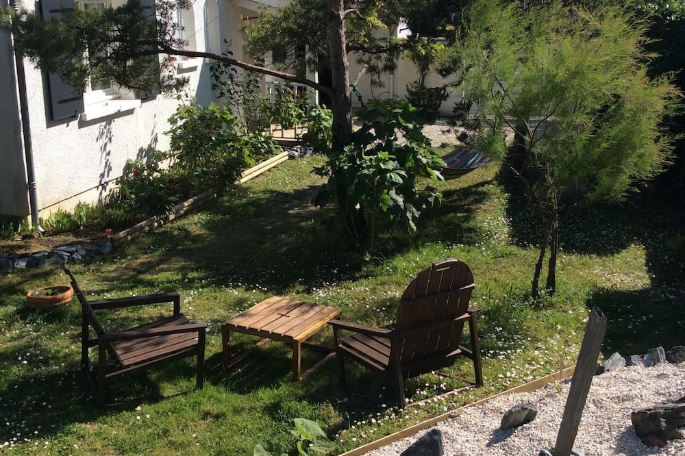 Photo of Outdoor in LHoumeau