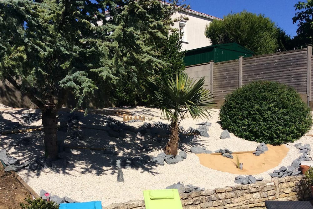 Photo of Outdoor in LHoumeau