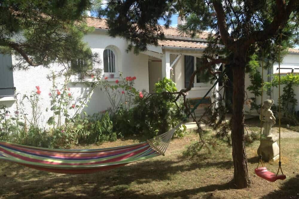 Photo of Outdoor in LHoumeau