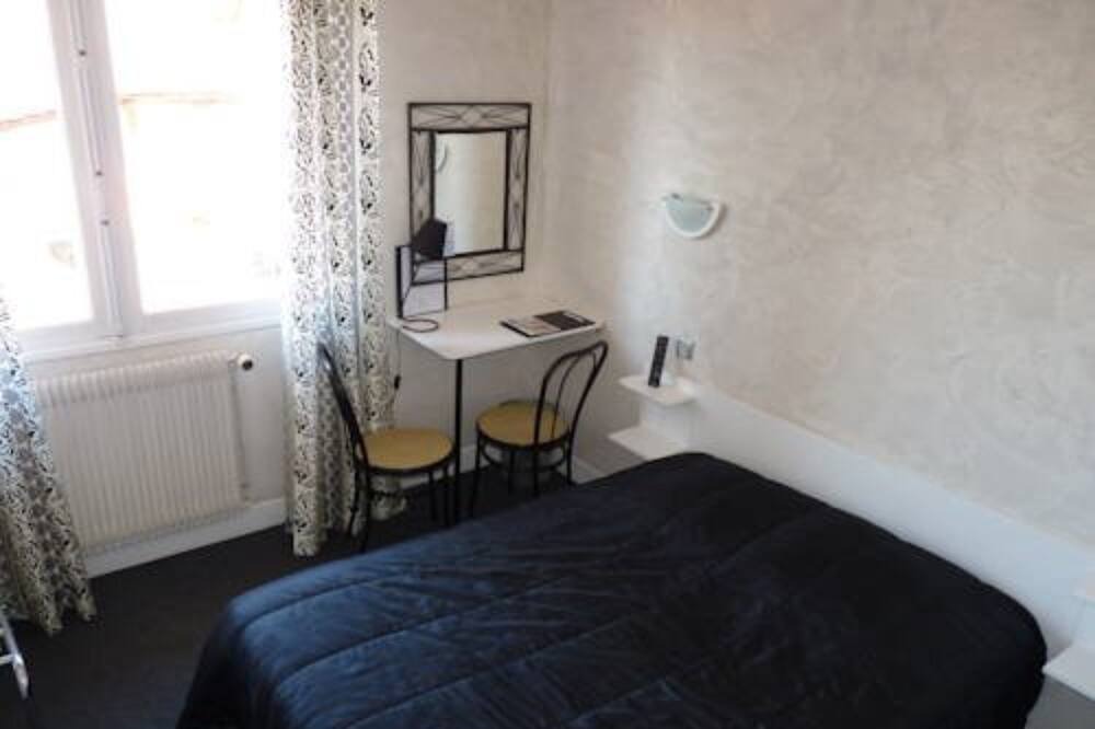 Photo of Bedroom in Parentis-en-Born