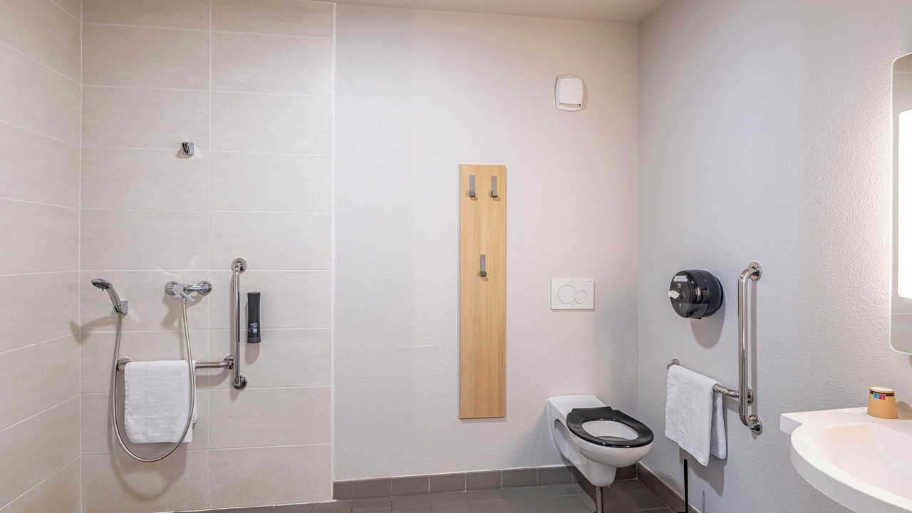 Photo of Bathroom in Langon