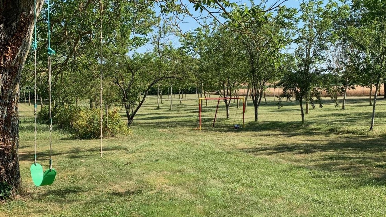 Photo of Outdoor in Mondion