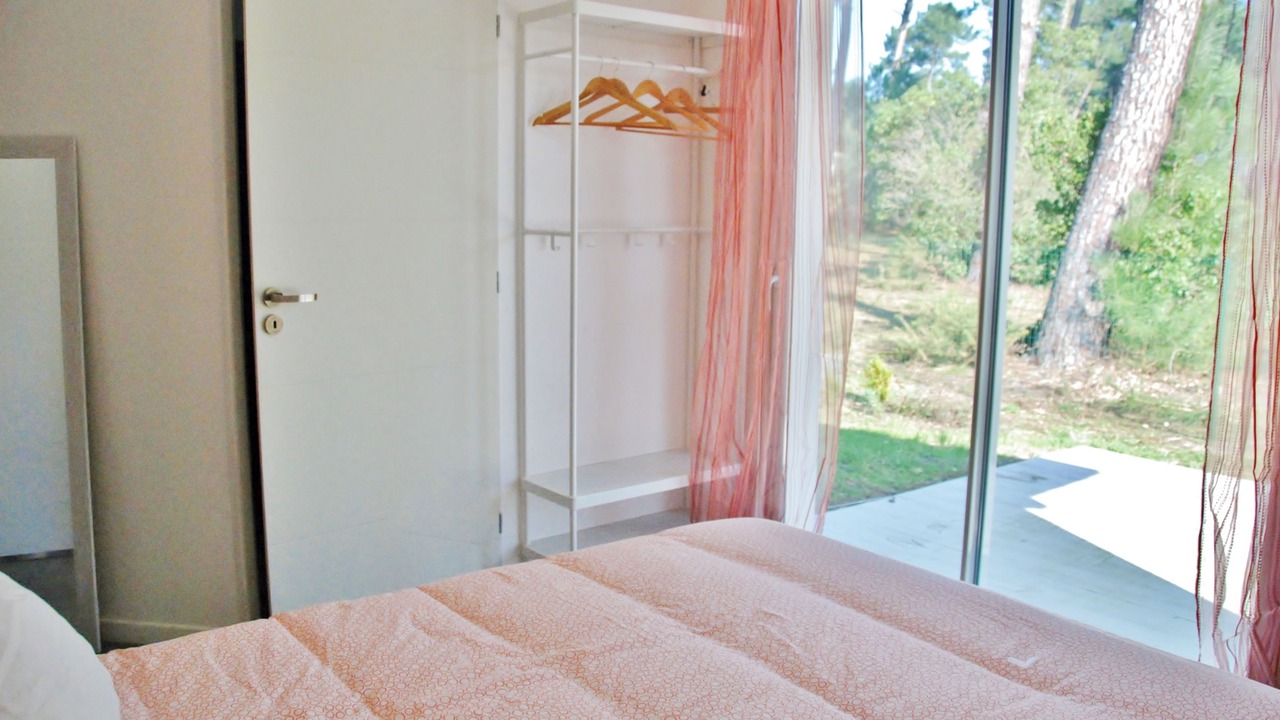 Photo of Bedroom in Lanton