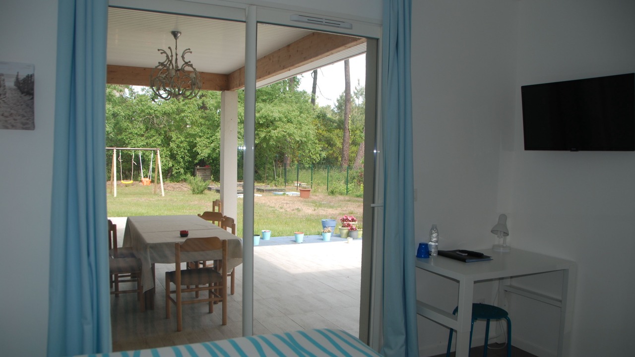 Photo of Bedroom in Lanton