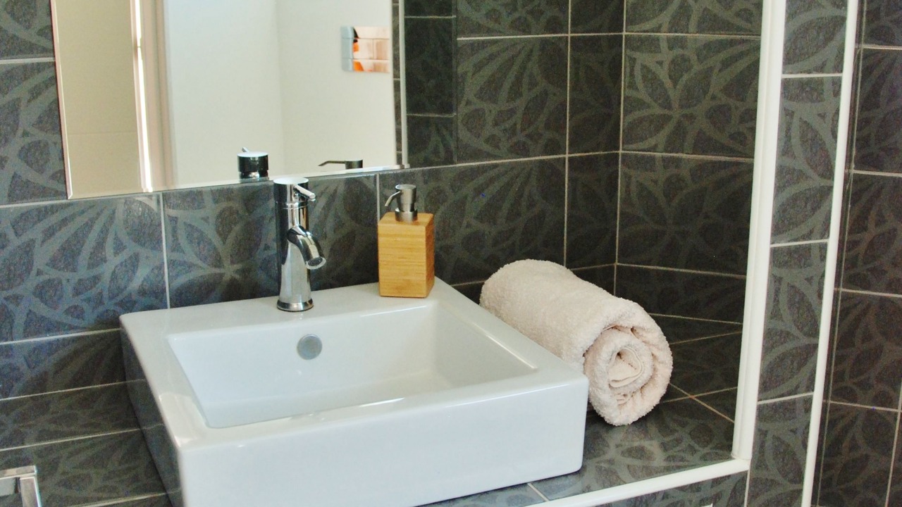 Photo of Bathroom in Lanton