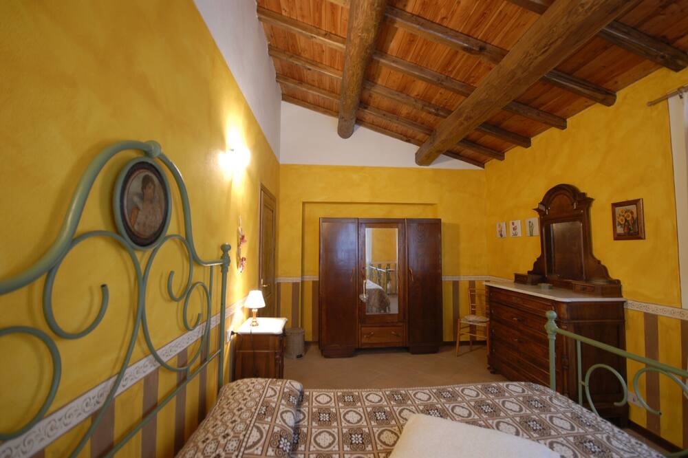 Photo of Bedroom in Cutigliano