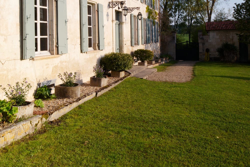 Photo of Outdoor in Saint-Romain