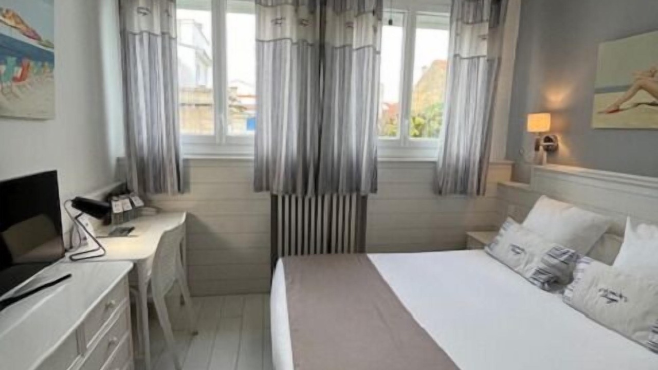 Photo of Bedroom in Pontaillac