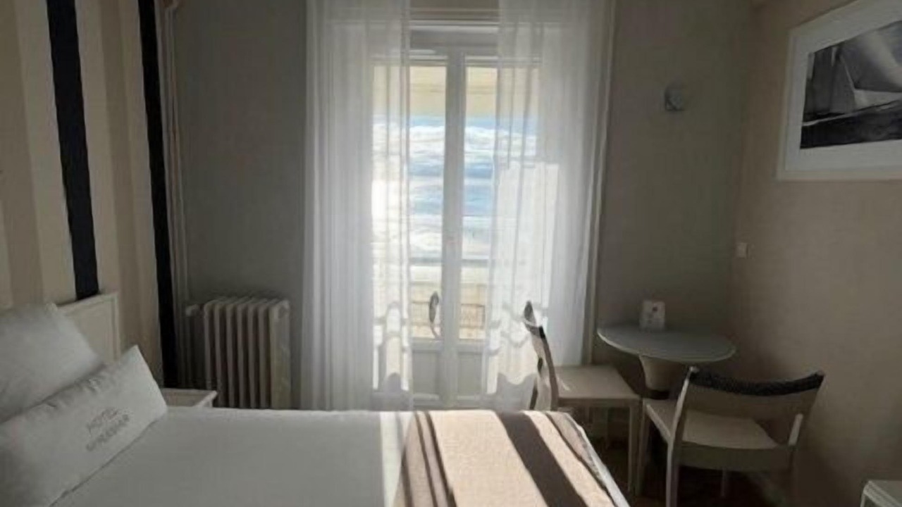 Photo of Bedroom in Pontaillac