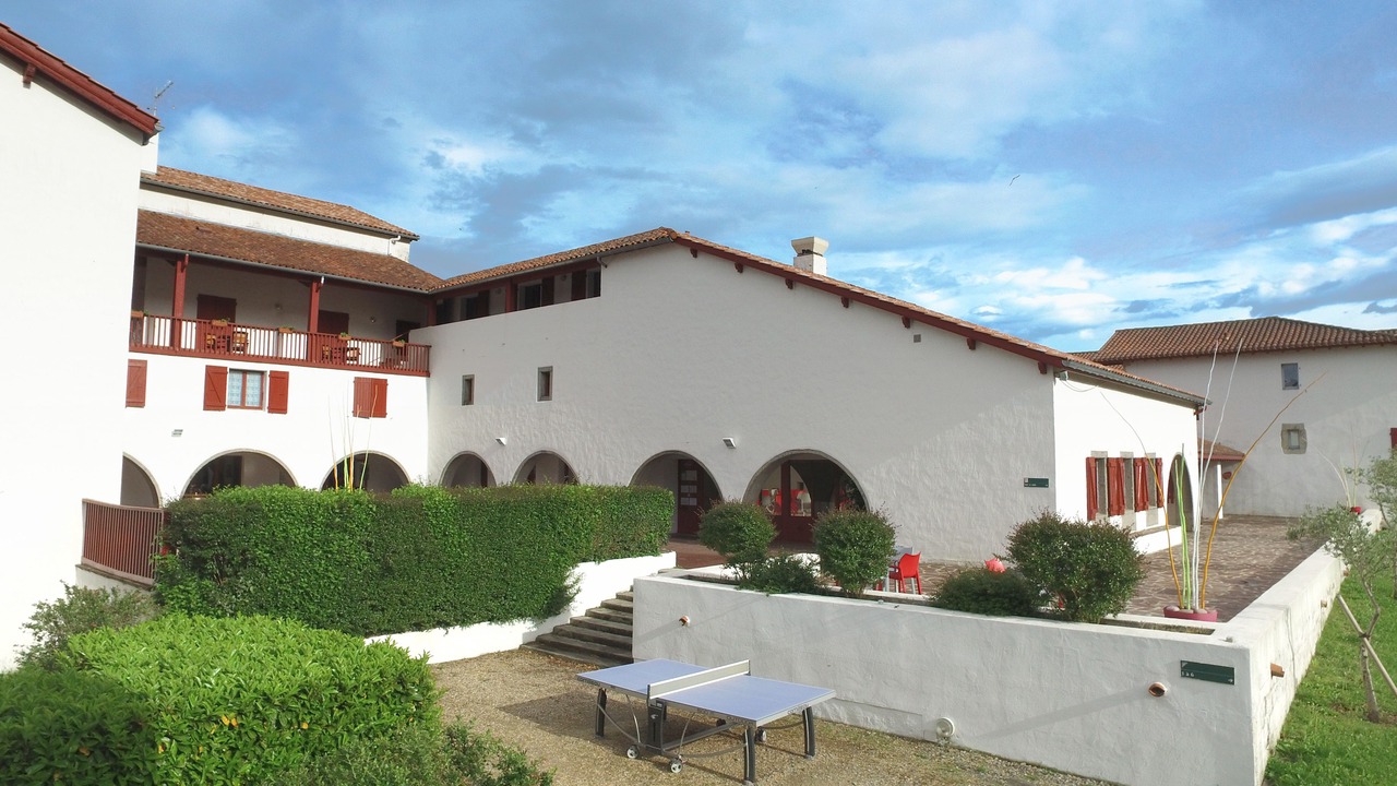 Photo of Outdoor in Sare