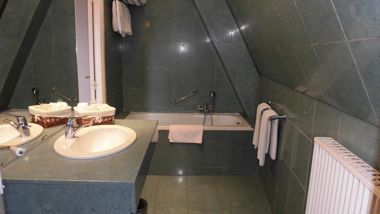 Photo of Bathroom in Domme