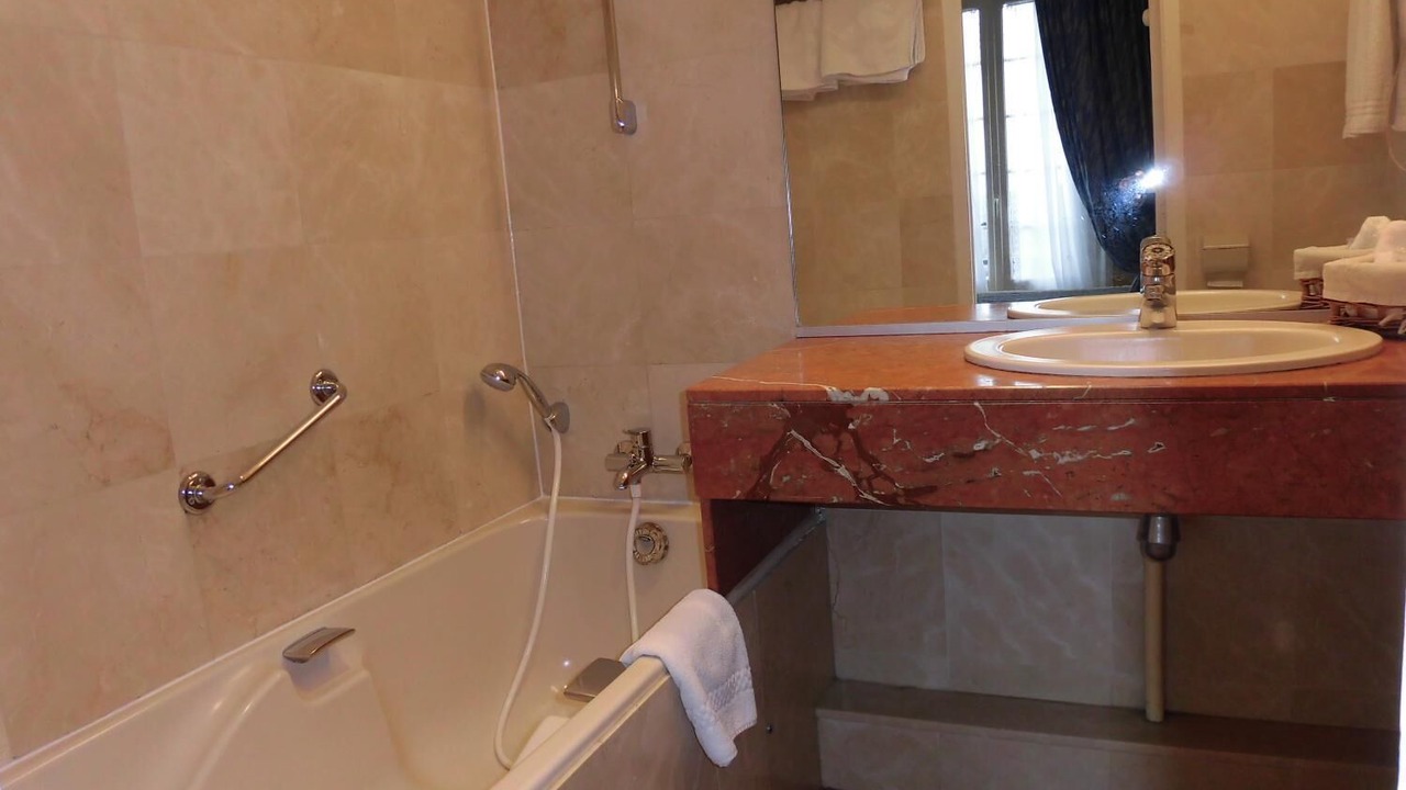 Photo of Bathroom in Domme