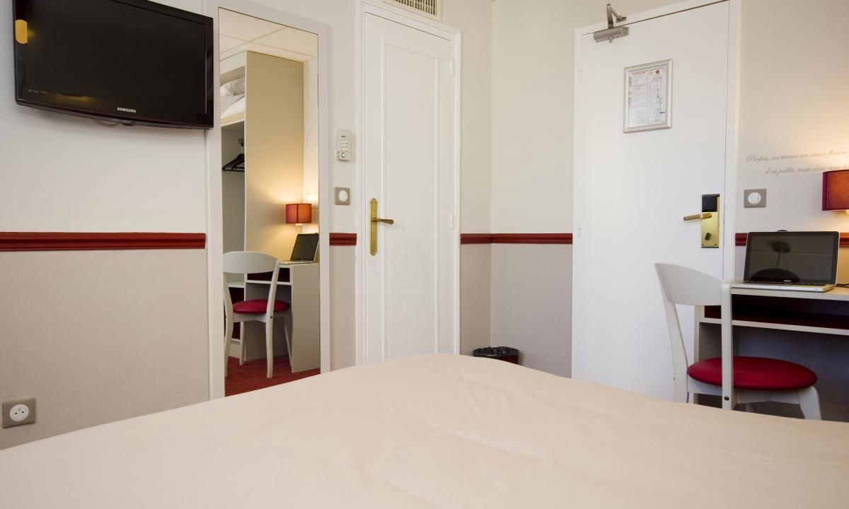 Photo of Bedroom in Bordeaux Golden Triangle