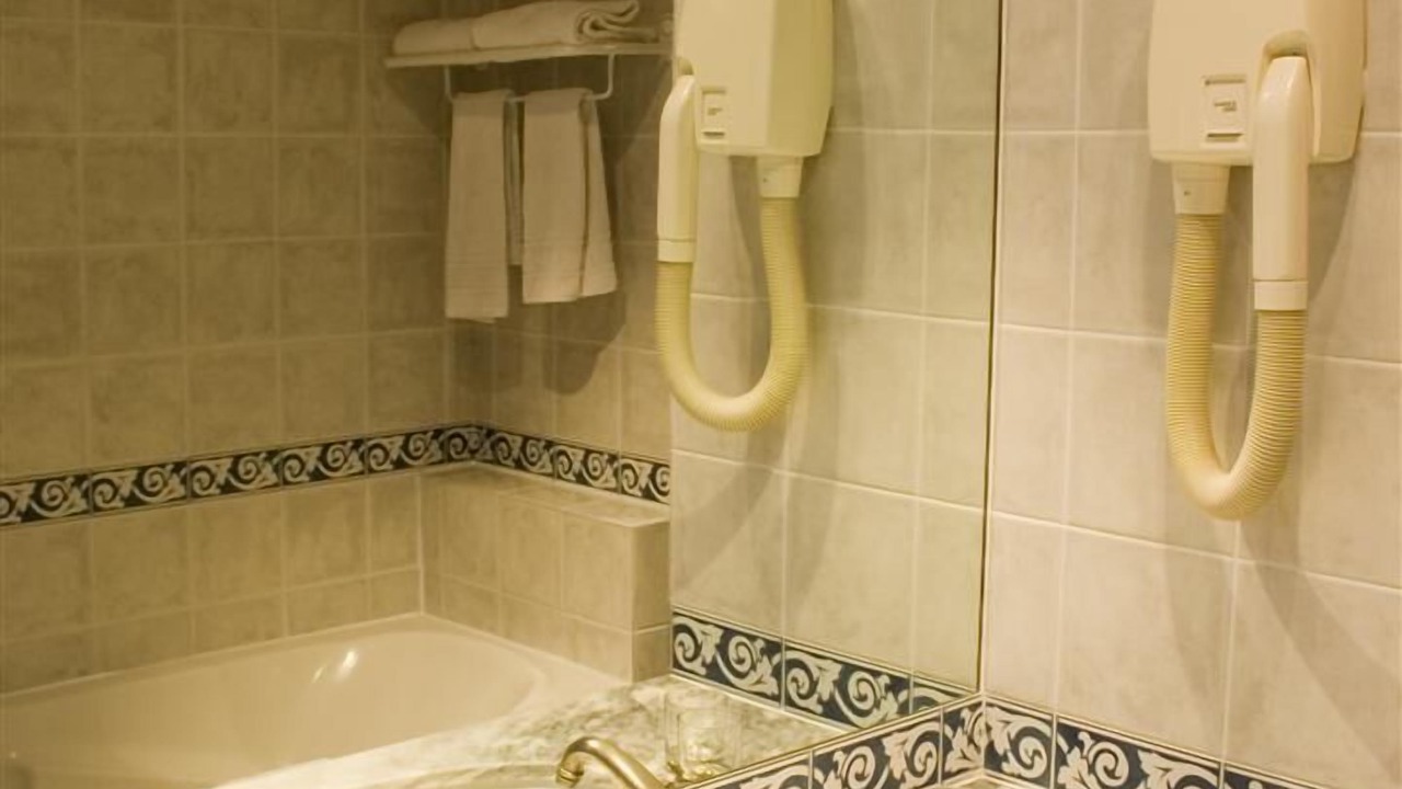 Photo of Bathroom in Bordeaux Golden Triangle
