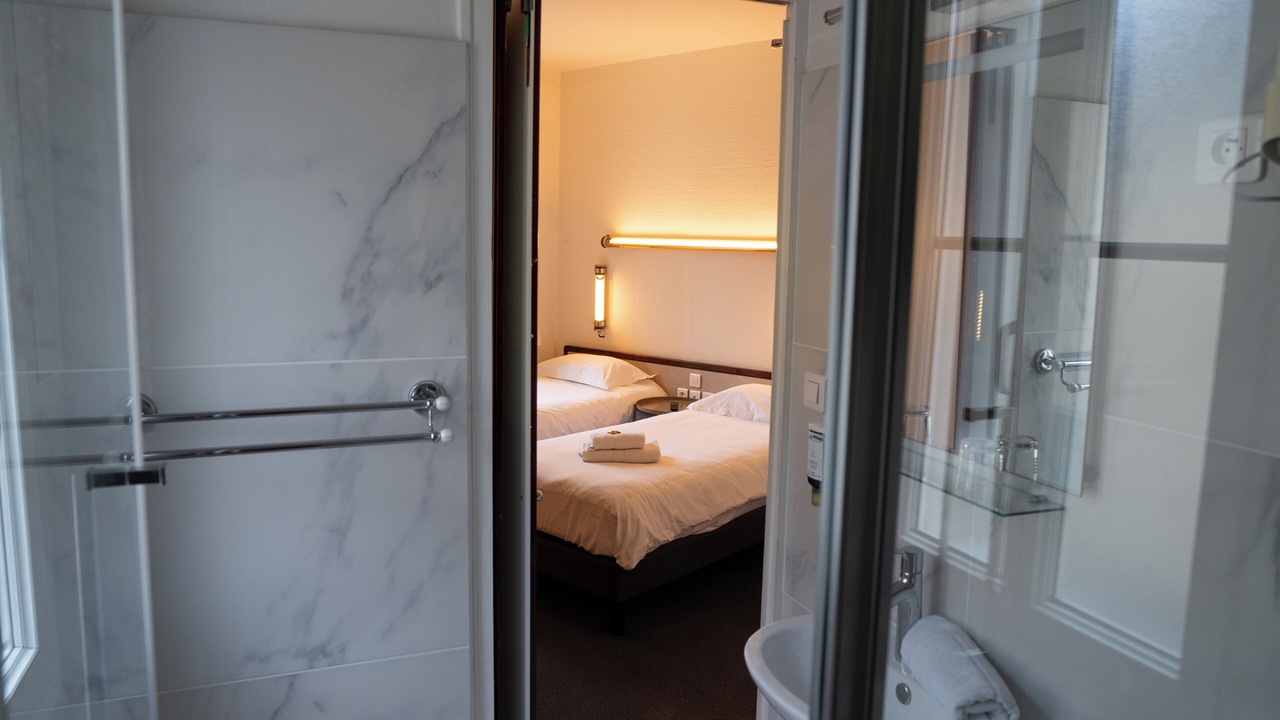 Photo of Bathroom in Bordeaux Golden Triangle
