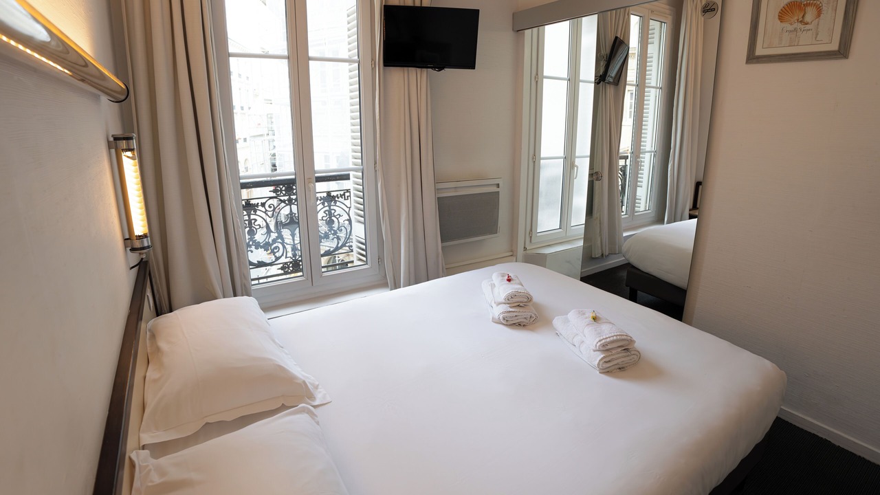 Photo of Bedroom in Bordeaux Golden Triangle