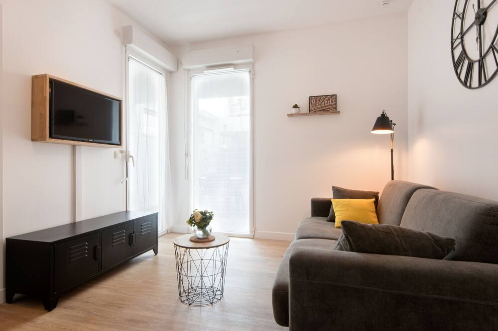 Photo of Livingroom in La Rochelle City Centre