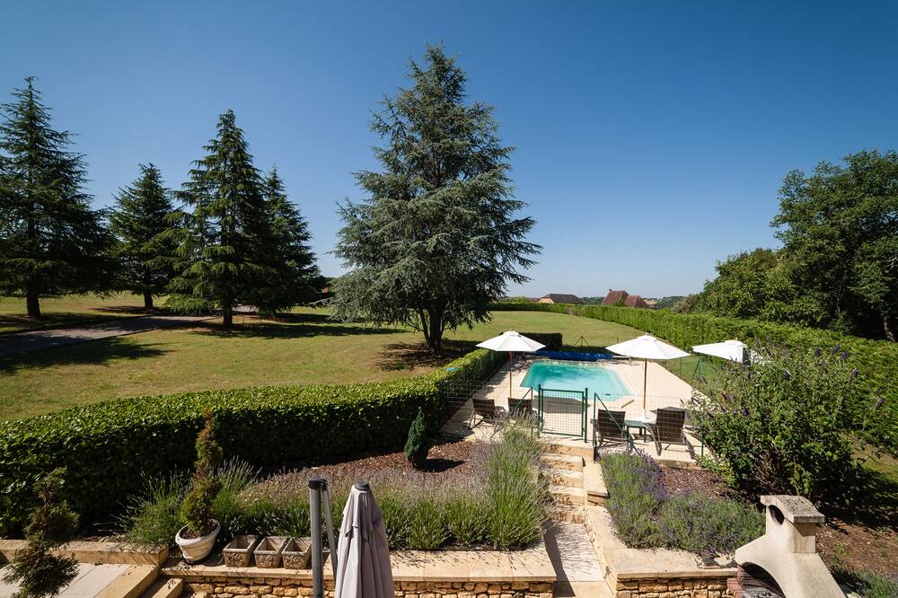Photo of Outdoor in Saint-Crepin-et-Carlucet