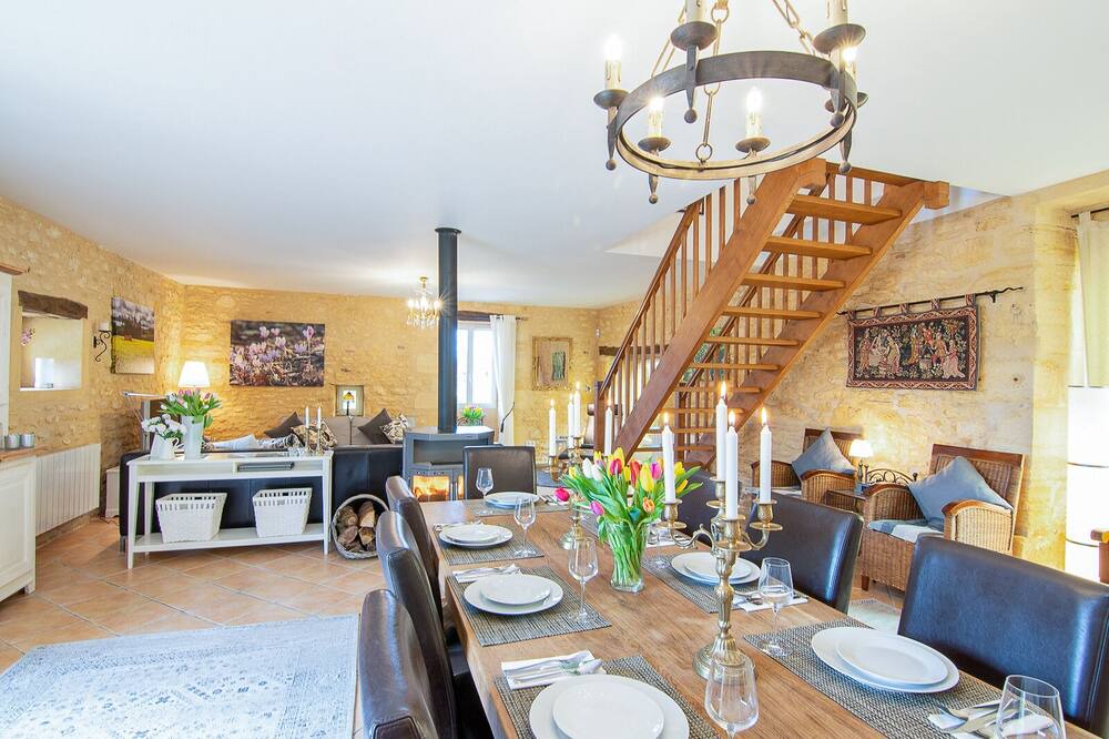 Photo of Kitchen in Saint-Crepin-et-Carlucet
