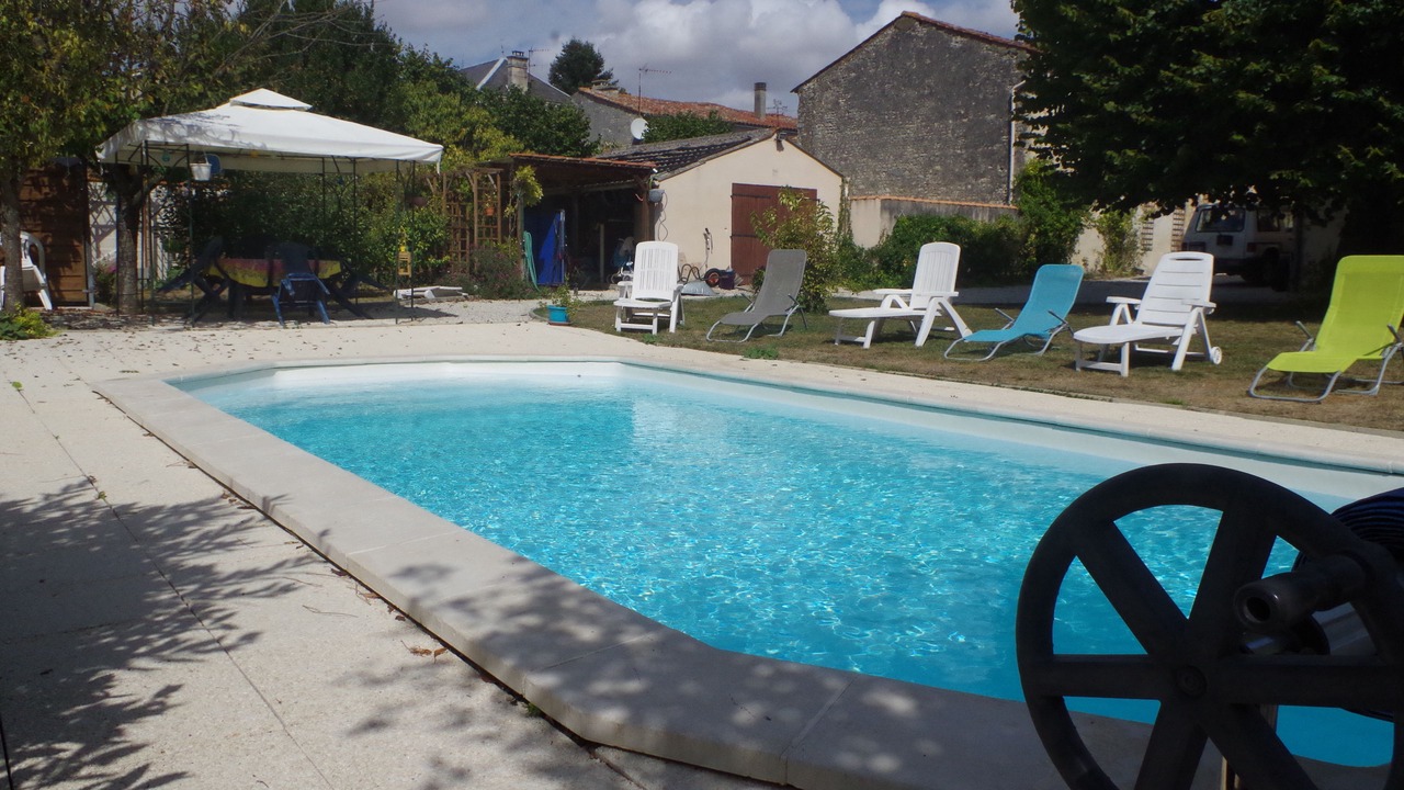 Photo of Outdoor in Courcelles