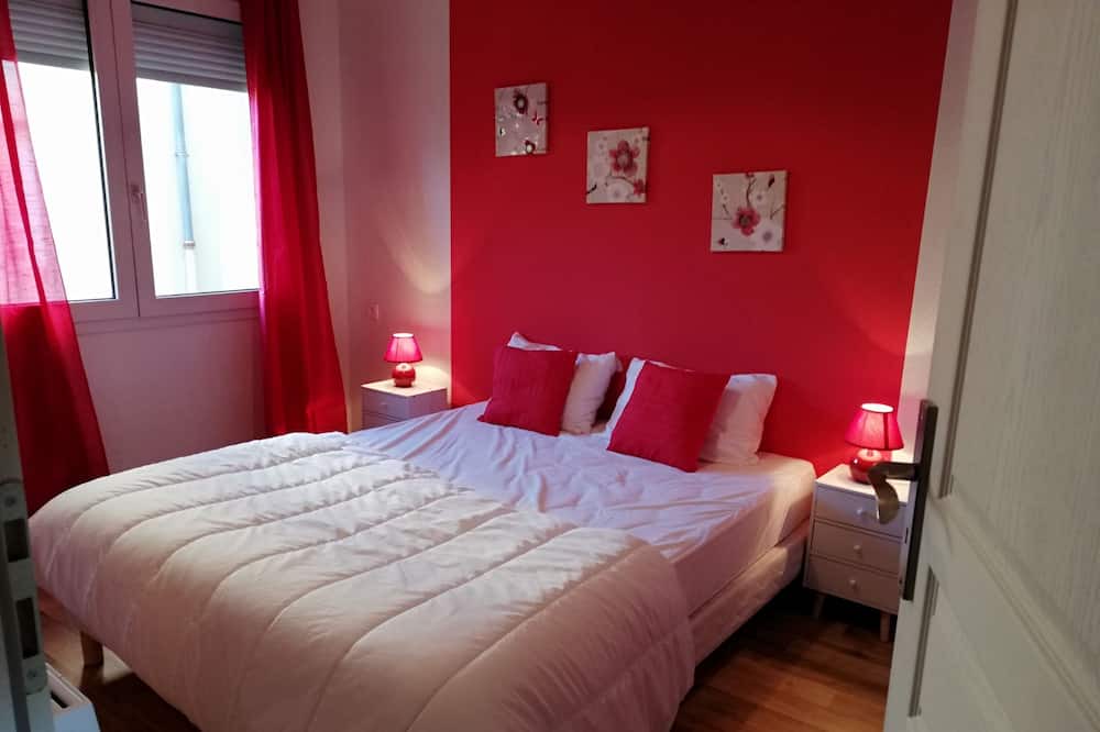 Photo of Bedroom in Saint-Loup-Lamaire