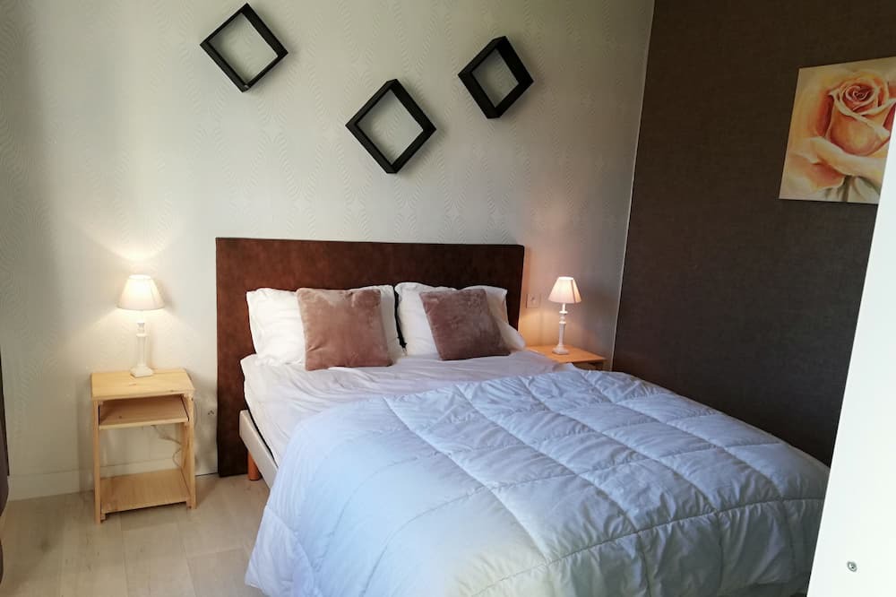 Photo of Bedroom in Saint-Loup-Lamaire