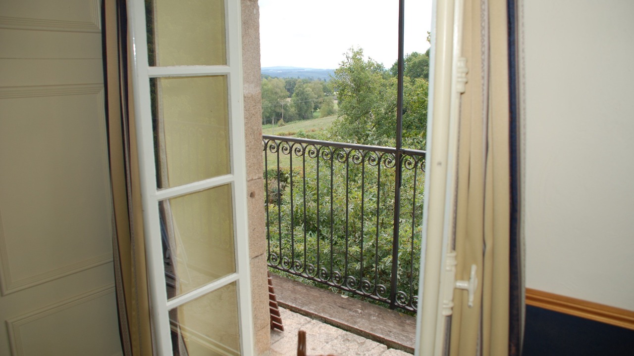 Photo of Patio Balcony in Saint-Julien-aux-Bois