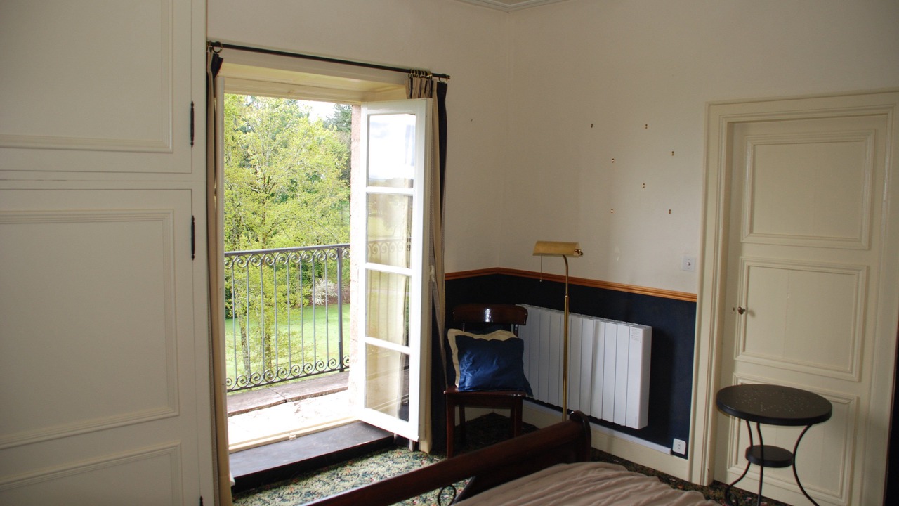 Photo of Patio Balcony in Saint-Julien-aux-Bois