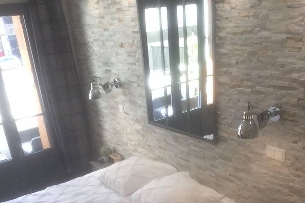 Photo of Bedroom in Saint-Lazare
