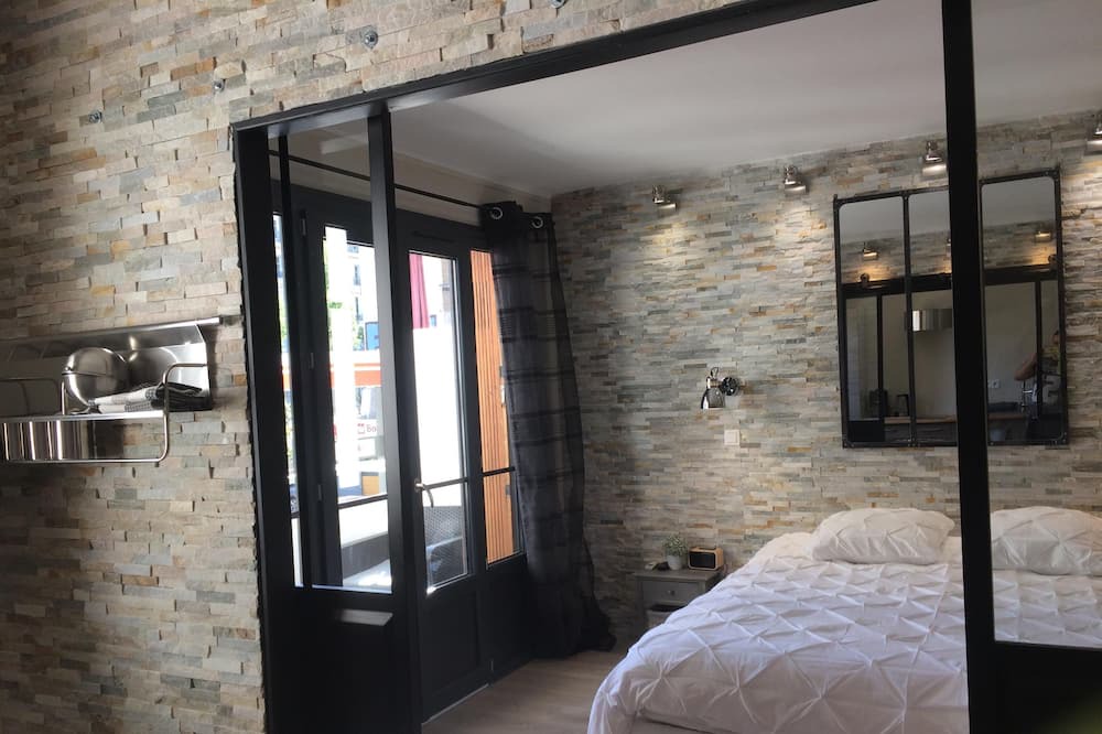 Photo of Bedroom in Saint-Lazare