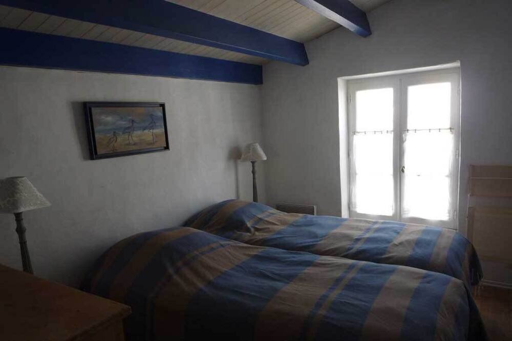 Photo of Bedroom in Ars-en-Re