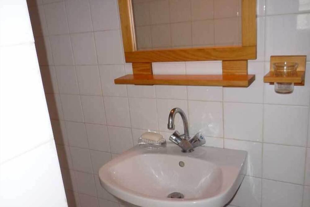Photo of Bathroom in Ars-en-Re