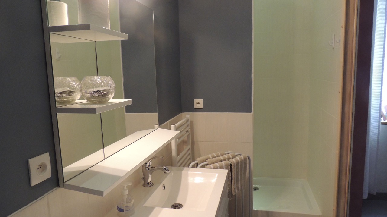 Photo of Bathroom in Thiviers