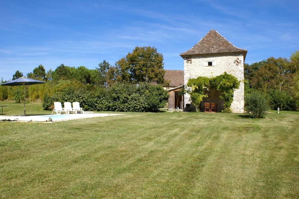 Photo of Others in Conne-de-Labarde
