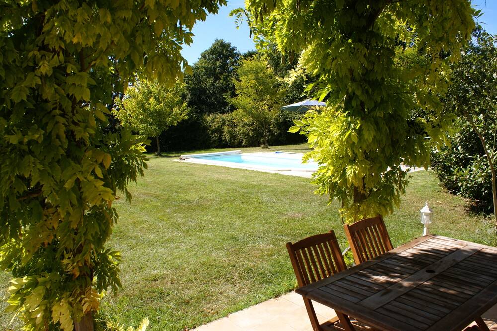 Photo of Outdoor in Conne-de-Labarde