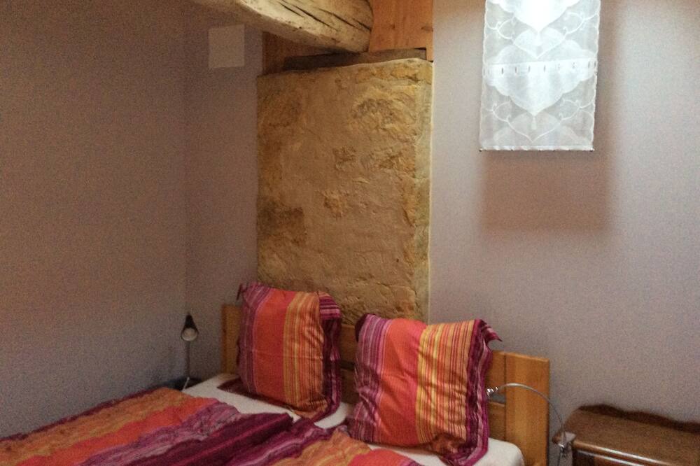 Photo of Bedroom in Queyrac