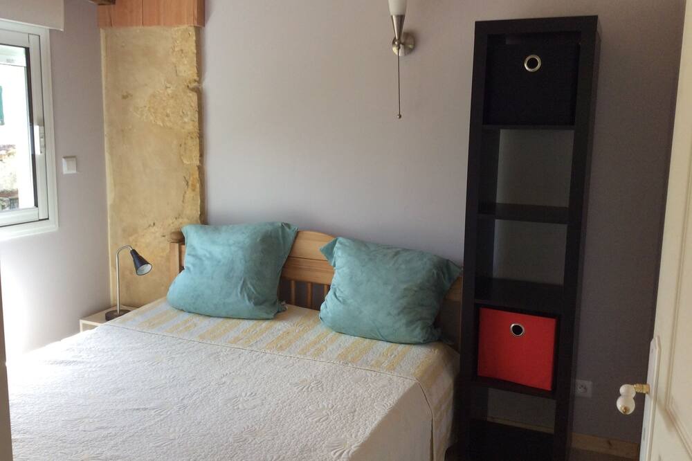 Photo of Bedroom in Queyrac