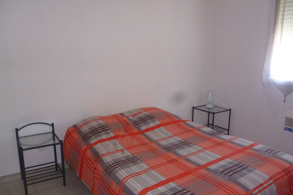 Photo of Bedroom in Gujan-Mestras