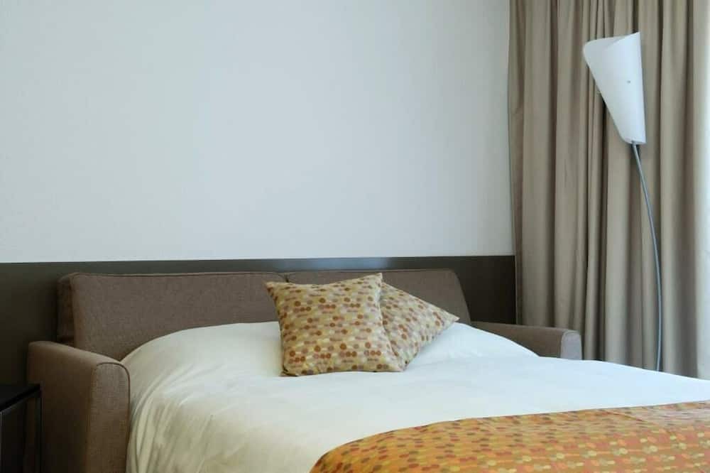 Photo of Bedroom in Bordeaux City Centre