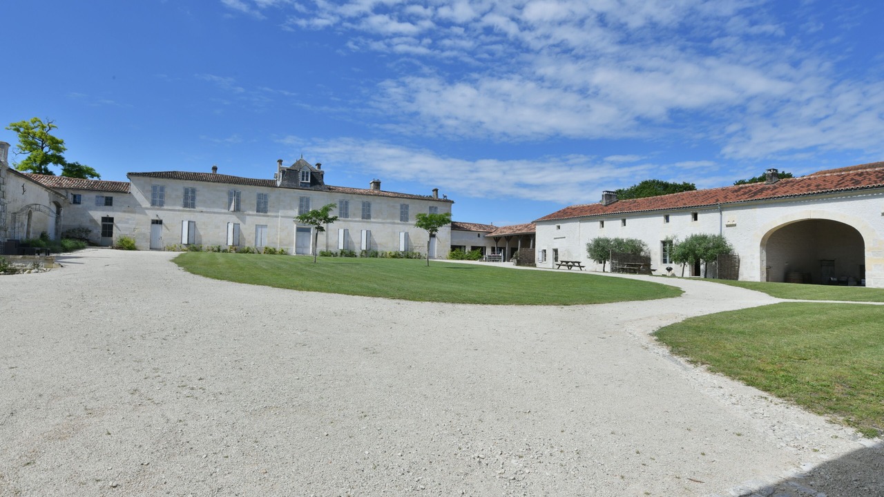 Photo of Outdoor in Reaux