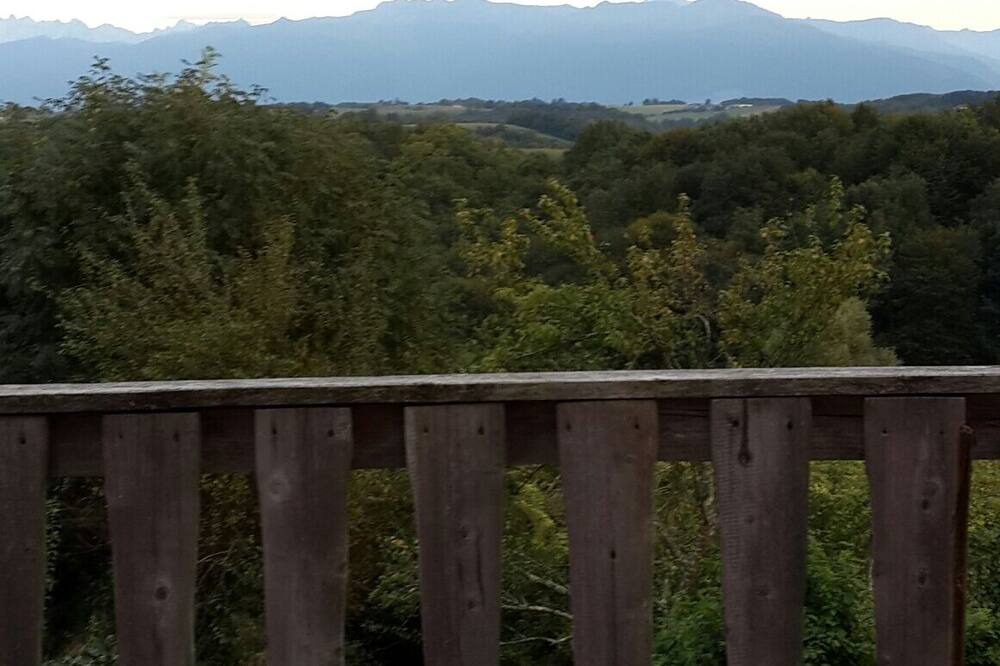 Photo of Patio Balcony in Lucq-de-Bearn