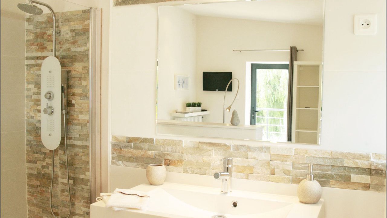Photo of Bathroom in Le Gua