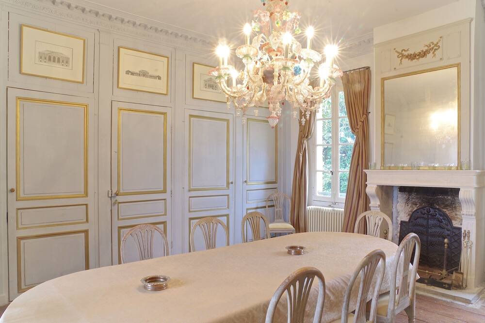 Photo of Kitchen in Izon